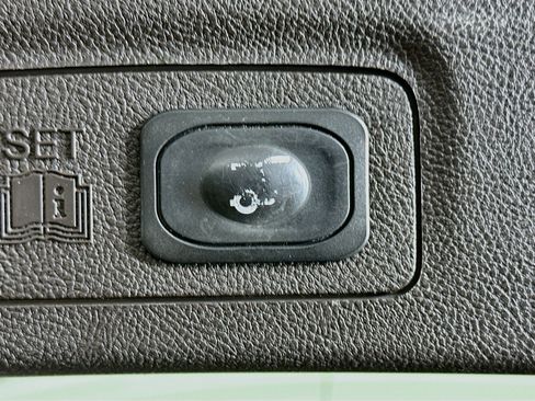 Used 2019 Lincoln MKC Select w/ Select Plus Package FWD image 31