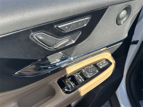 Certified 2020 Lincoln Corsair Reserve w/ Equipment Group 201A image 15