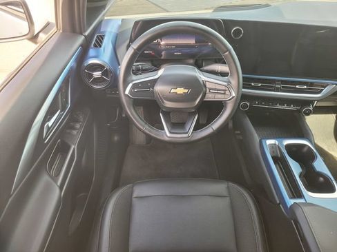 Certified 2024 Chevrolet Equinox EV LT FWD image 12