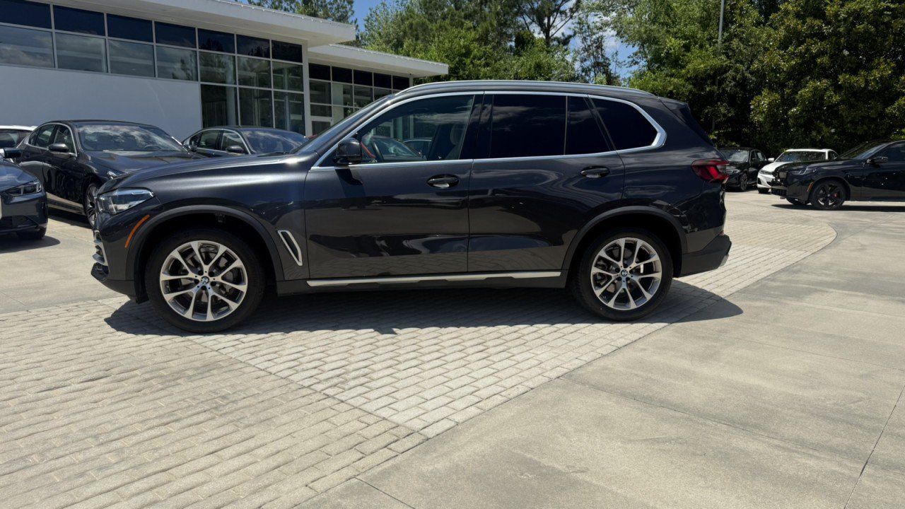 Used 2022 BMW X5 sDrive40i RWD image 3