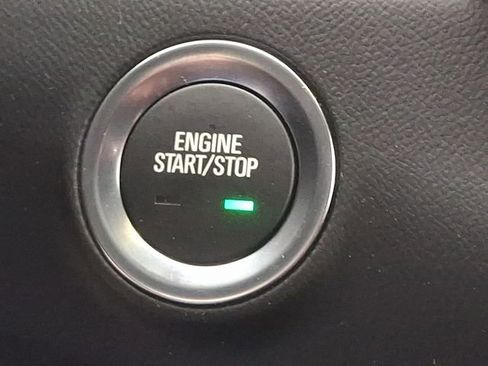 Used 2022 GMC Terrain SLE w/ Driver Convenience Package FWD image 25