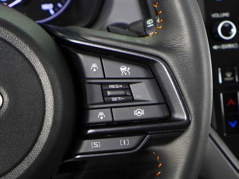 Certified 2025 Subaru Crosstrek 2.5i Limited w/ Crosstrek Mirror Package image 28