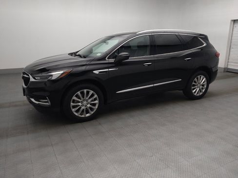 Used 2019 Buick Enclave Essence AWD/4WD image 2