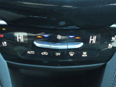 Used 2024 Cadillac XT6 Sport w/ LPO, ONYX Package image 19