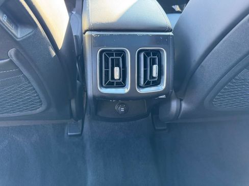 Used 2024 Kia Sorento S w/ Panoramic Sunroof Package image 14