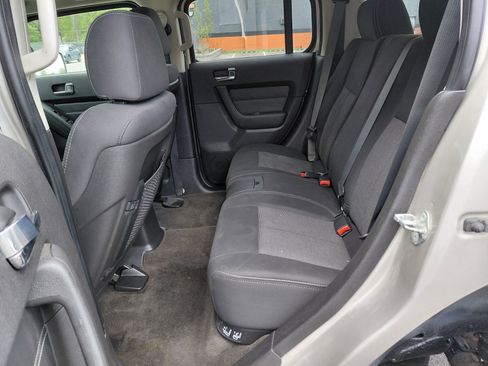 Used 2009 HUMMER H3 w/ Chrome Appearance Package AWD/4WD image 13