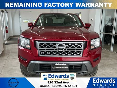 Used 2024 Nissan Frontier SV AWD/4WD image 3