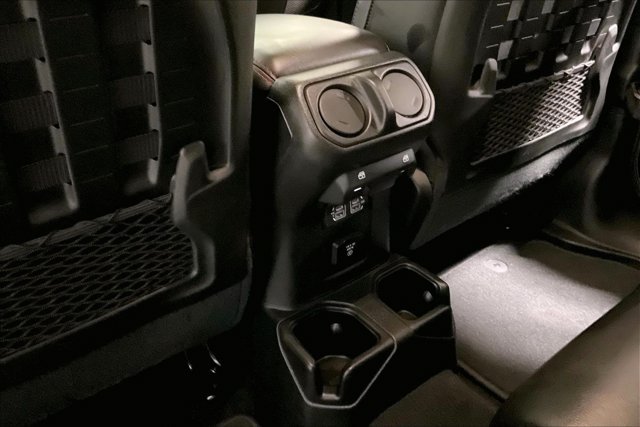 Used 2020 Jeep Gladiator Rubicon AWD/4WD image 34
