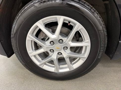 Used 2024 Chevrolet Equinox LT AWD/4WD image 25