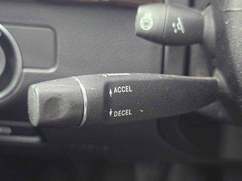 Used 2015 Mercedes-Benz GL 450 GL 450 image 41