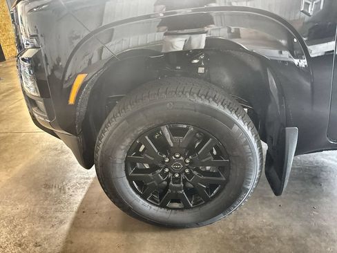 New 2026 Nissan Frontier SV w/ All-Weather Content Package AWD/4WD image 18