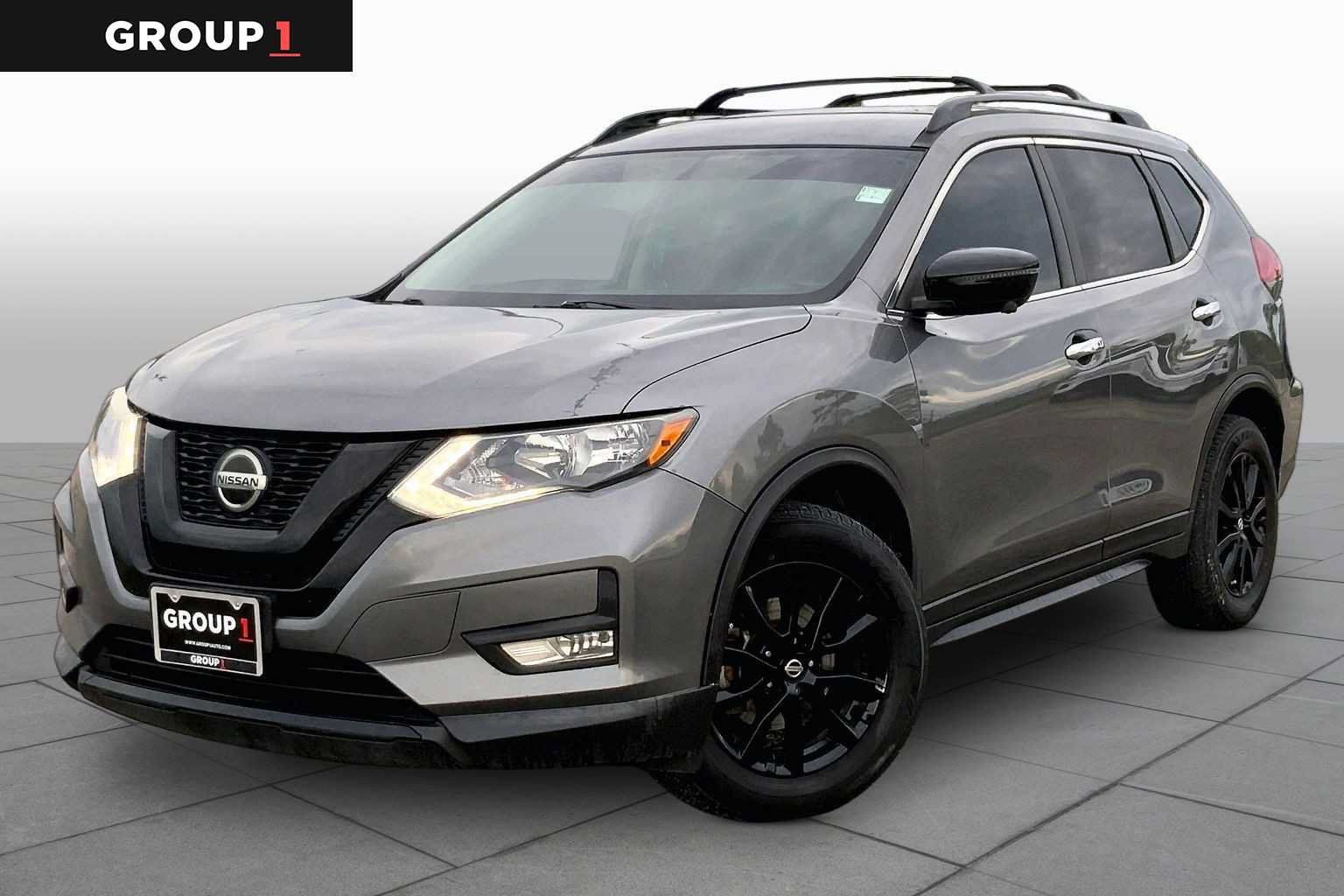 Used 2018 Nissan Rogue SV w/ Premium Package FWD image 1