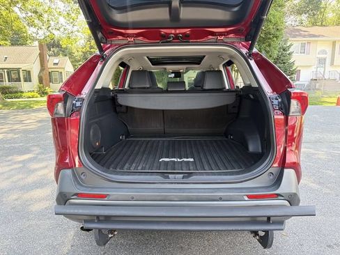 Used 2019 Toyota RAV4 Limited w/ Advanced Technology Package AWD/4WD image 8