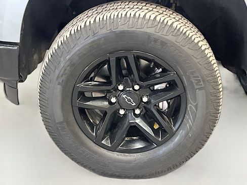 Used 2023 Chevrolet Silverado 1500 LT Trail Boss w/ Protection Package AWD/4WD image 31