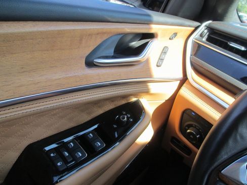 Used 2023 Jeep Grand Cherokee Summit image 26