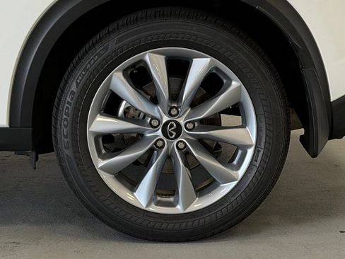 Used 2022 INFINITI QX50 Essential AWD/4WD image 8