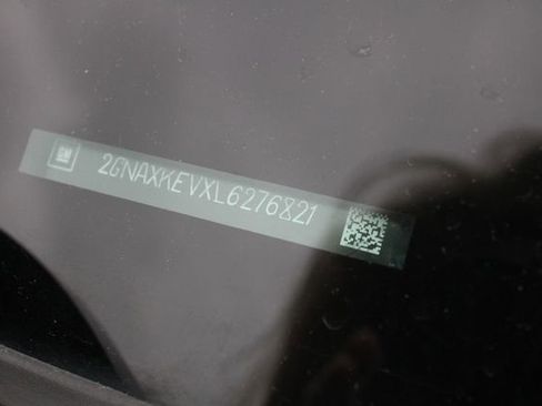 Used 2020 Chevrolet Equinox LT FWD image 39