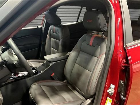 Certified 2025 Chevrolet Trax RS w/ Driver Confidence Package FWD image 20