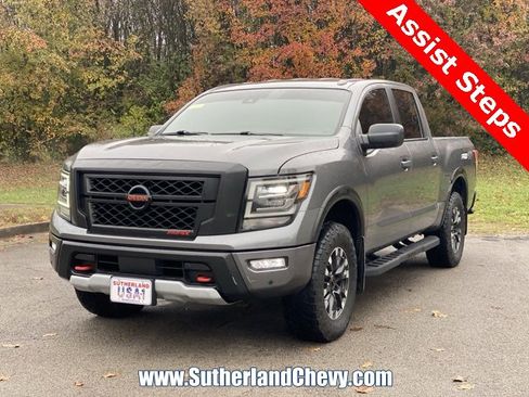 Used 2021 Nissan Titan PRO-4X w/ Pro-4x Utility Package image 3