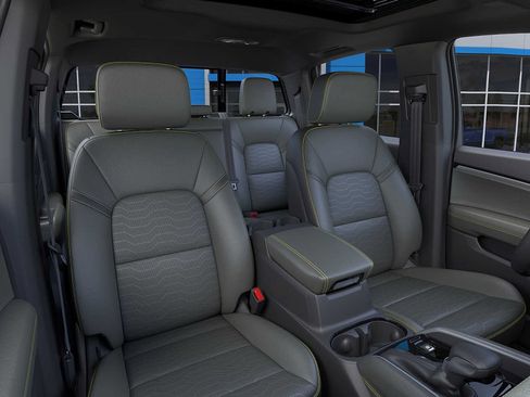 New 2026 Chevrolet Colorado ZR2 AWD/4WD image 16