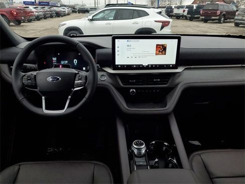 New 2026 Ford Explorer Platinum w/ LUX Leather Package image 35