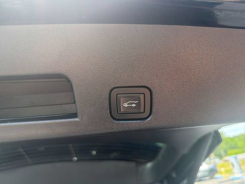 Used 2026 Buick Enclave Preferred AWD/4WD image 49