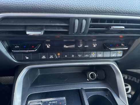 Used 2024 MAZDA CX-90 3.3 Turbo w/ Preferred Plus image 18