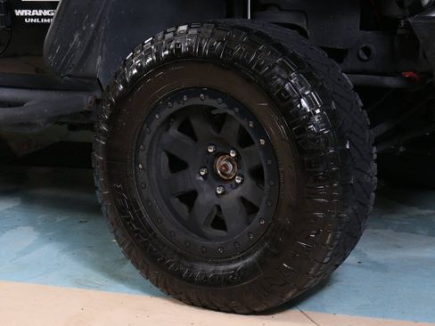 Used 2015 Jeep Wrangler Unlimited Sport AWD/4WD image 44