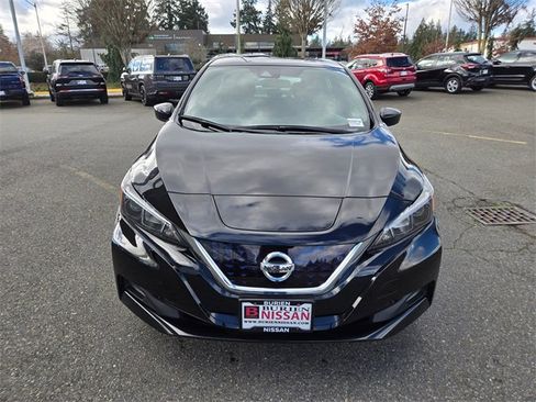 Used 2022 Nissan Leaf SV image 3