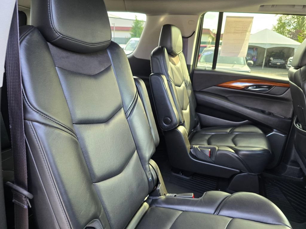 Used 2015 Cadillac Escalade ESV Premium AWD/4WD image 13