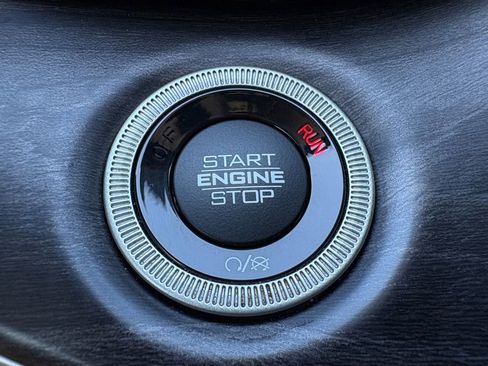 Used 2021 Jeep Grand Cherokee L Limited image 18