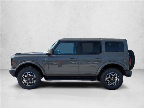 New 2025 Ford Bronco Outer Banks image 5