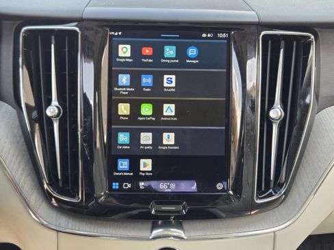 Used 2023 Volvo XC60 B5 Plus w/ Climate Package AWD/4WD image 23