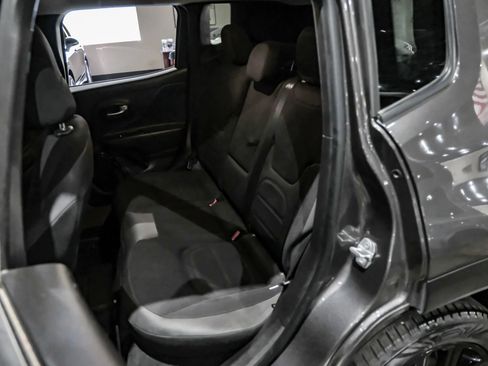 Used 2017 Jeep Renegade Altitude AWD/4WD image 35