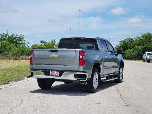Used 2024 Chevrolet Silverado 1500 LTZ RWD image 7