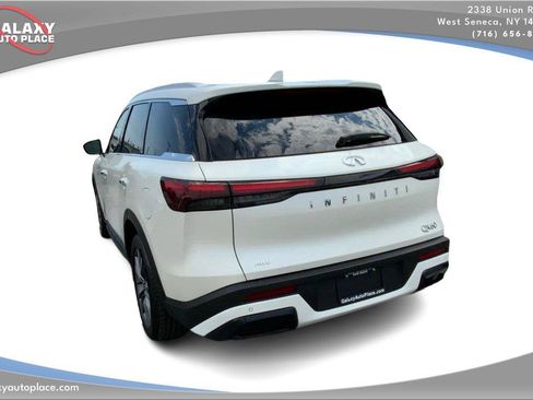 Used 2024 INFINITI QX60 Luxe AWD/4WD image 7