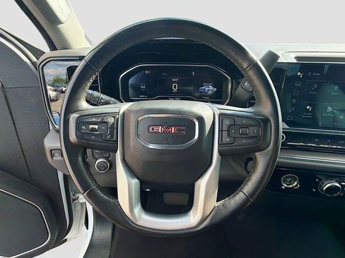 Used 2024 GMC Sierra 1500 SLT AWD/4WD image 35