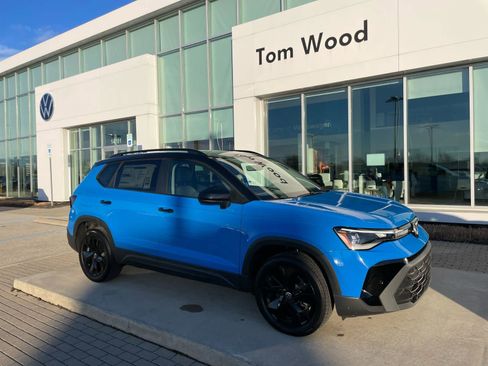 New 2026 Volkswagen Taos SE FWD image 4