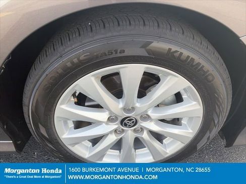 Used 2020 Toyota Camry LE FWD image 10