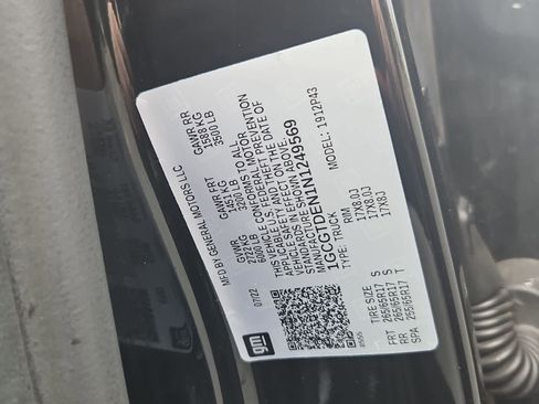 Used 2022 Chevrolet Colorado Z71 w/ Z71 Midnight Edition image 35