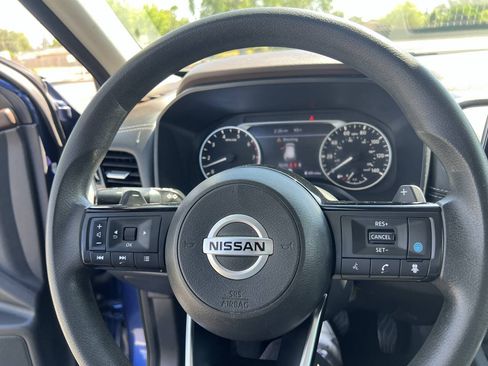 Used 2021 Nissan Rogue SV AWD/4WD image 30