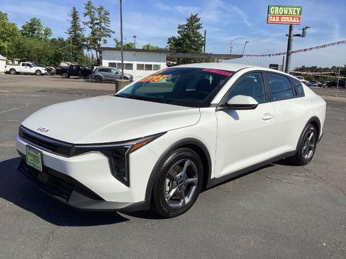 Used 2025 Kia K4 FWD image 5