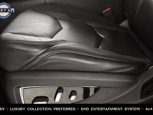 Used 2016 Cadillac Escalade ESV Luxury image 27