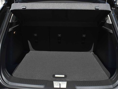 New 2026 Chevrolet Trax LT w/ Sunroof Package FWD image 8