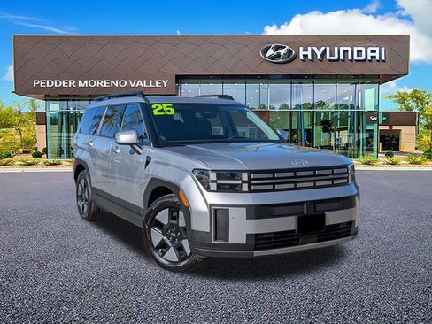 Certified 2025 Hyundai Santa Fe SEL image 2