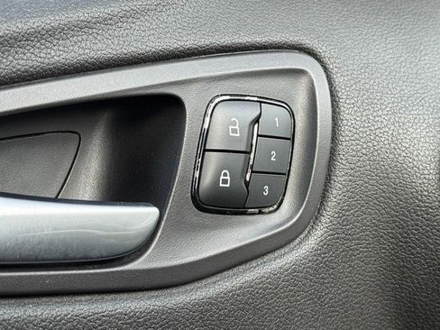 Used 2013 Ford Escape SEL image 16