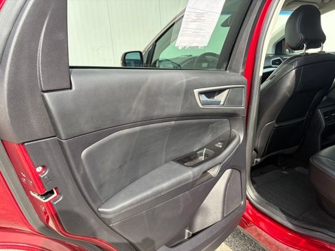 Certified 2019 Ford Edge SEL w/ Equipment Group 201A AWD/4WD image 15