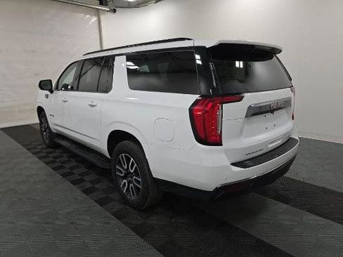 Used 2023 GMC Yukon XL AT4 AWD/4WD image 3