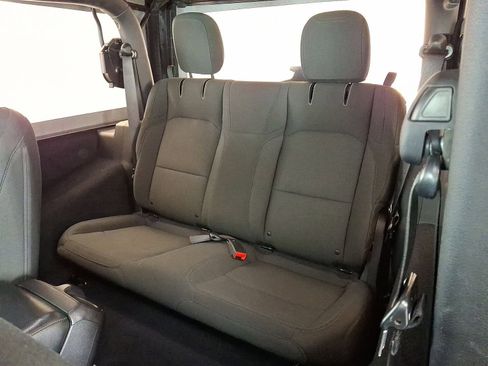 Used 2018 Jeep Wrangler Sport S image 20