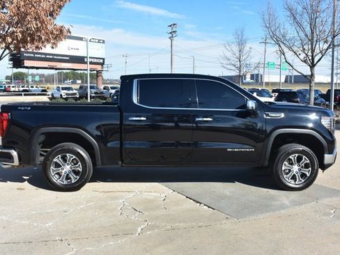Used 2023 GMC Sierra 1500 SLT w/ SLT Convenience Package image 4